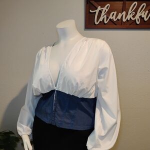 Women's White and Blue Blouse